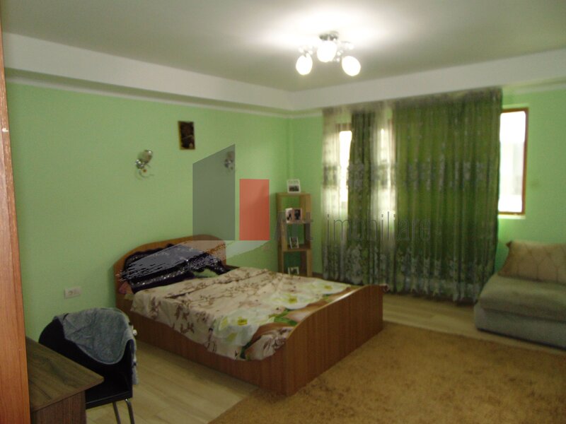 Vila premium 7 camere, finalizata 2023, 274 mp utili, mutare imediata.