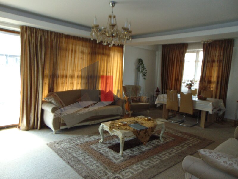 Vila premium 7 camere, finalizata 2023, 274 mp utili, mutare imediata.